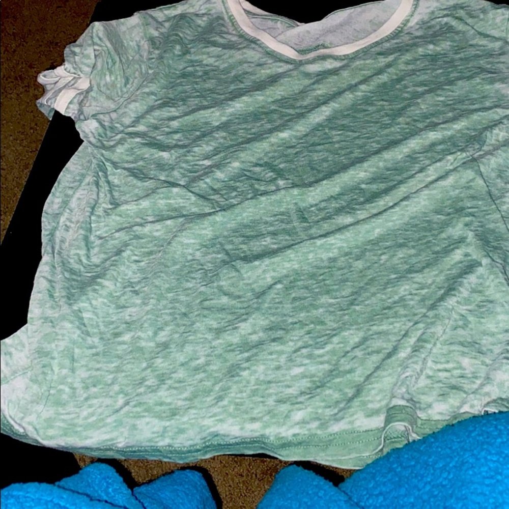 Green long sleeve shirt